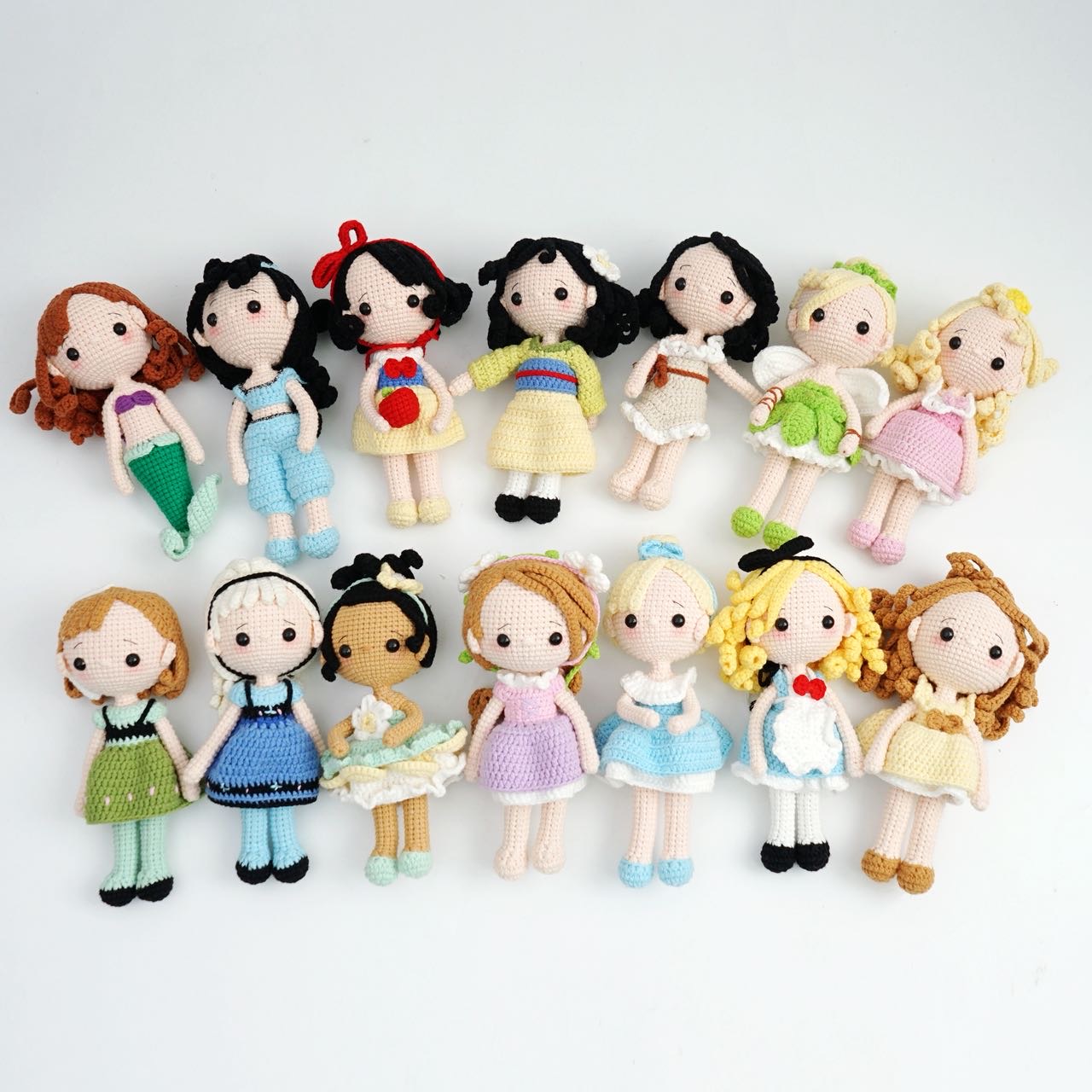 Hand-hooked stuffed toys